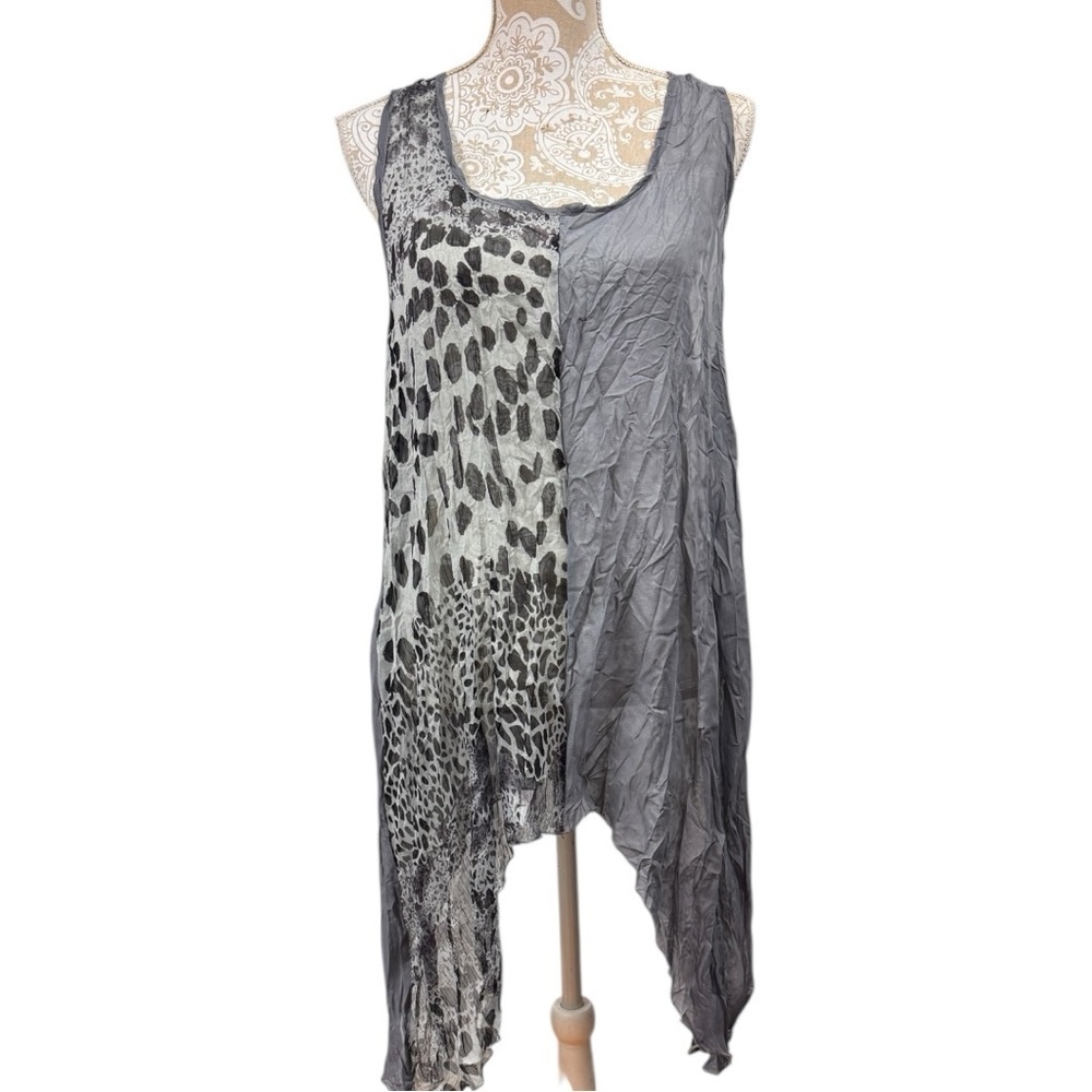Pretty Angel Size Medium Sheer Crinkle Leopard Print Gray Asymmetrical Tank Top